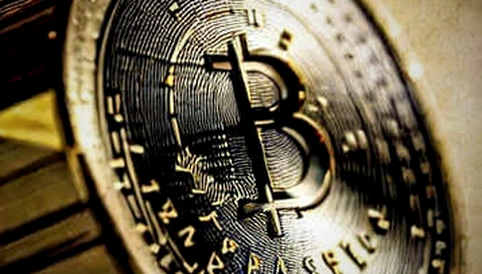 Vietnam’s Silent Signal: Why a $7,700 Fine Could Rewrite Southeast Asia’s Crypto Narrative Vietnam’s Silent Signal: Why a $7,700 Fine Could Rewrite Southeast Asia’s Crypto Narrative